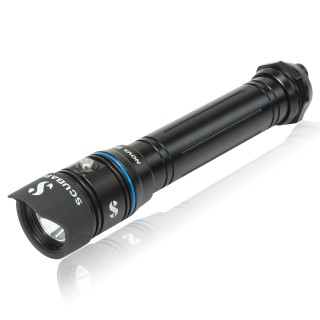 Scubapro Nova 850 Tauchlampe - 850 Lumen, Spot Strahler