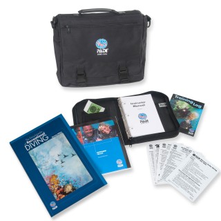 Padi Crewpak Divemaster (D)