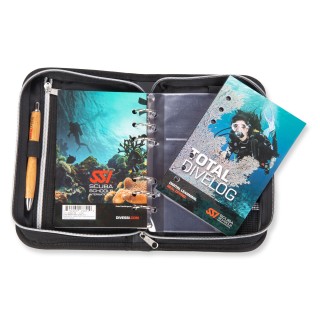 SSI Total DiveLog Deluxe - Binder, Booklets Level 1-5 und Kartenhalter - Sparset