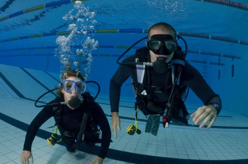 Divestore - Tauchschule Essen